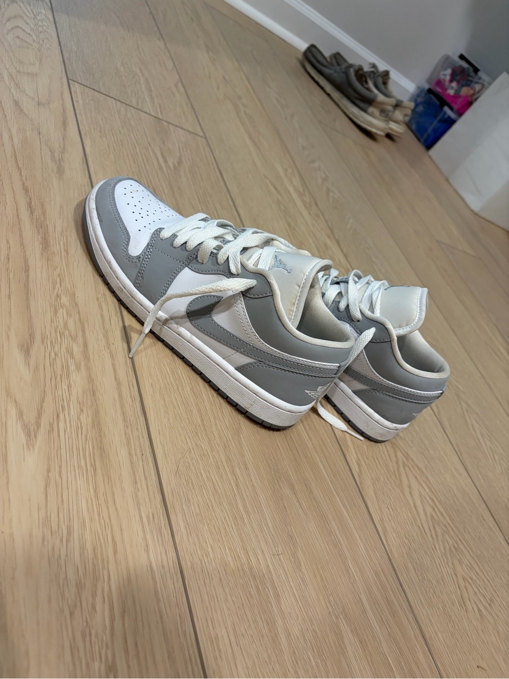 Air Jordan 1 Low Wolf Grey – Size 6.5